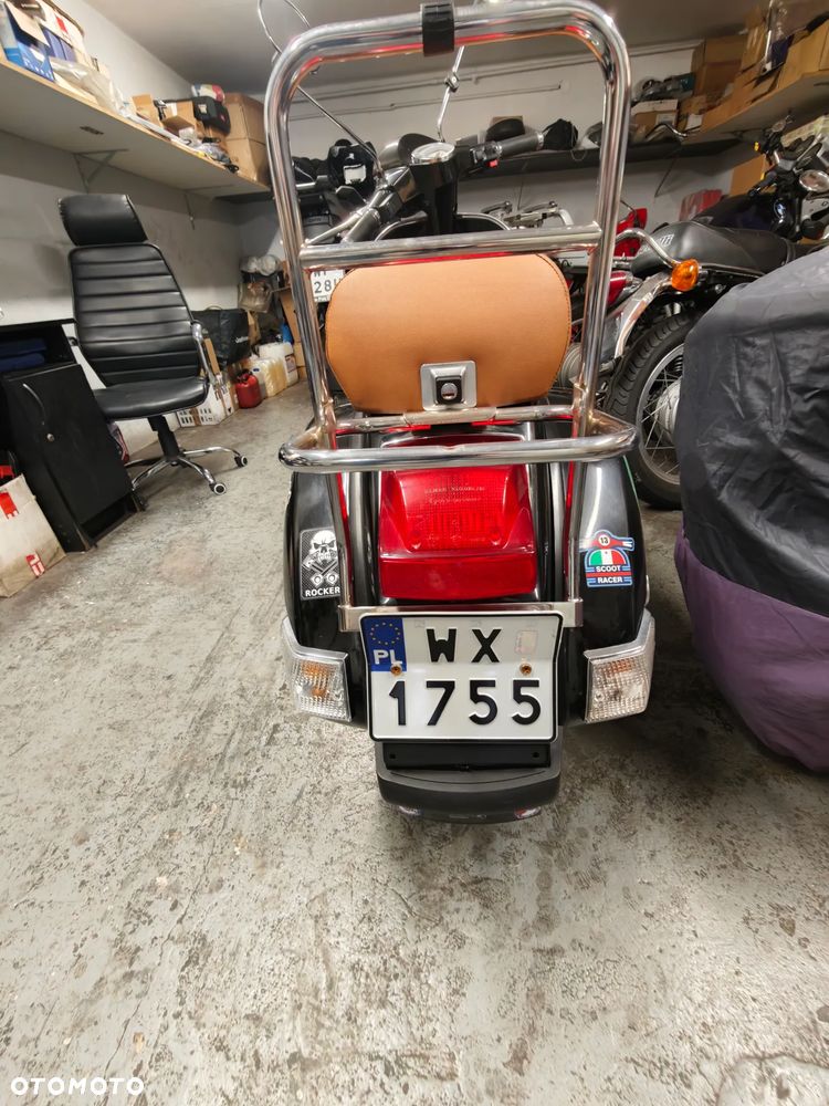 Piaggio Vespa - 4