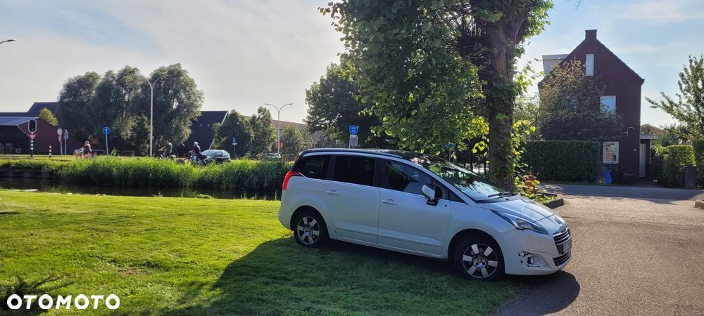 Peugeot 5008 2.0 BlueHDi Style 7os - 1