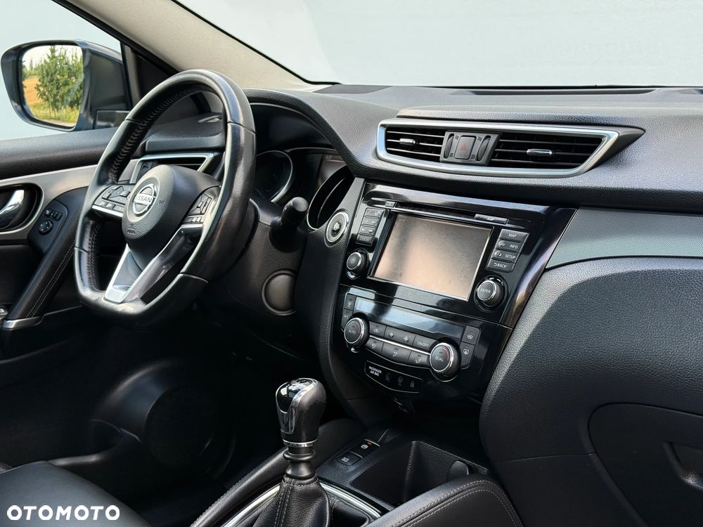 Nissan Qashqai 1.6 DIG-T N-Connecta - 28