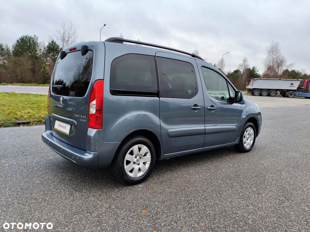 Peugeot Partner 120 VTi Family - 17