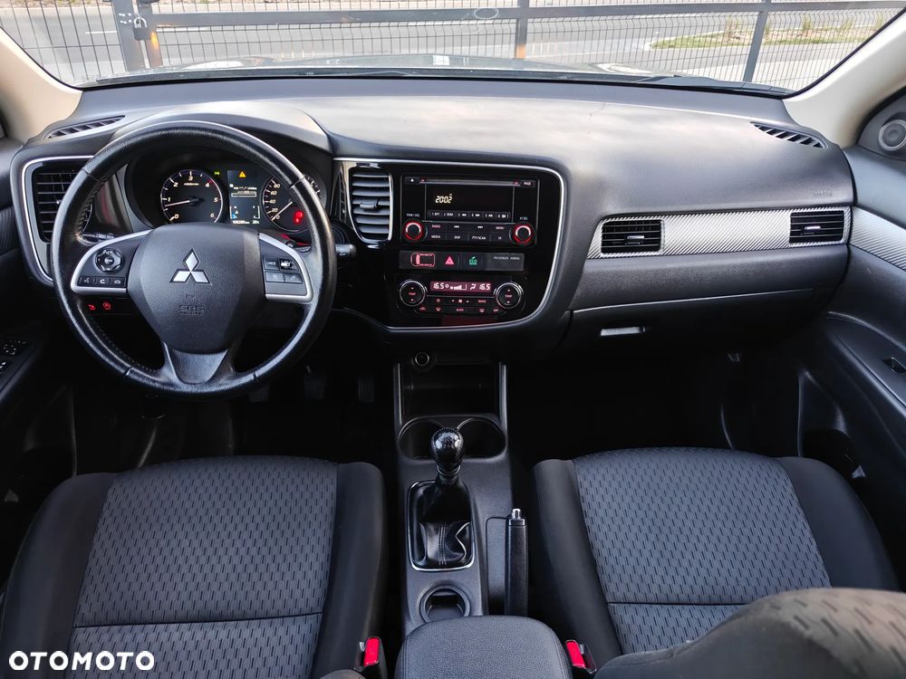 Mitsubishi Outlander 2.2 DI-D 2WD Invite - 8