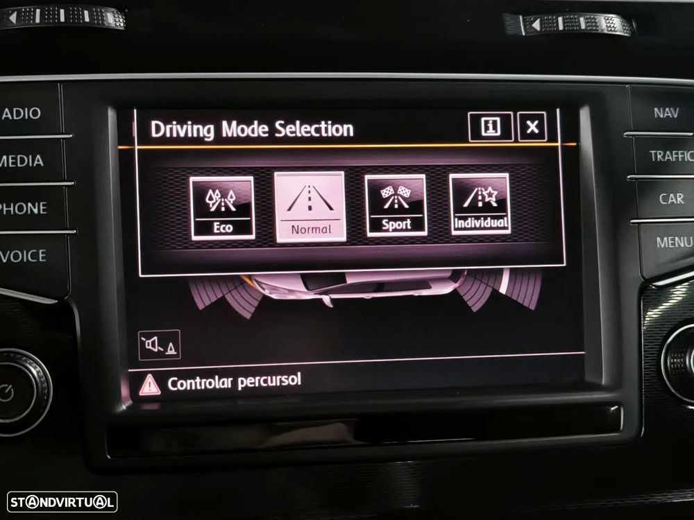 VW Golf 2.0 TDI GTD DSG - 32