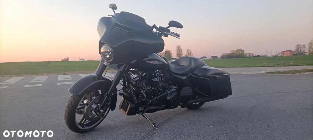 Harley-Davidson Touring Street Glide - 5