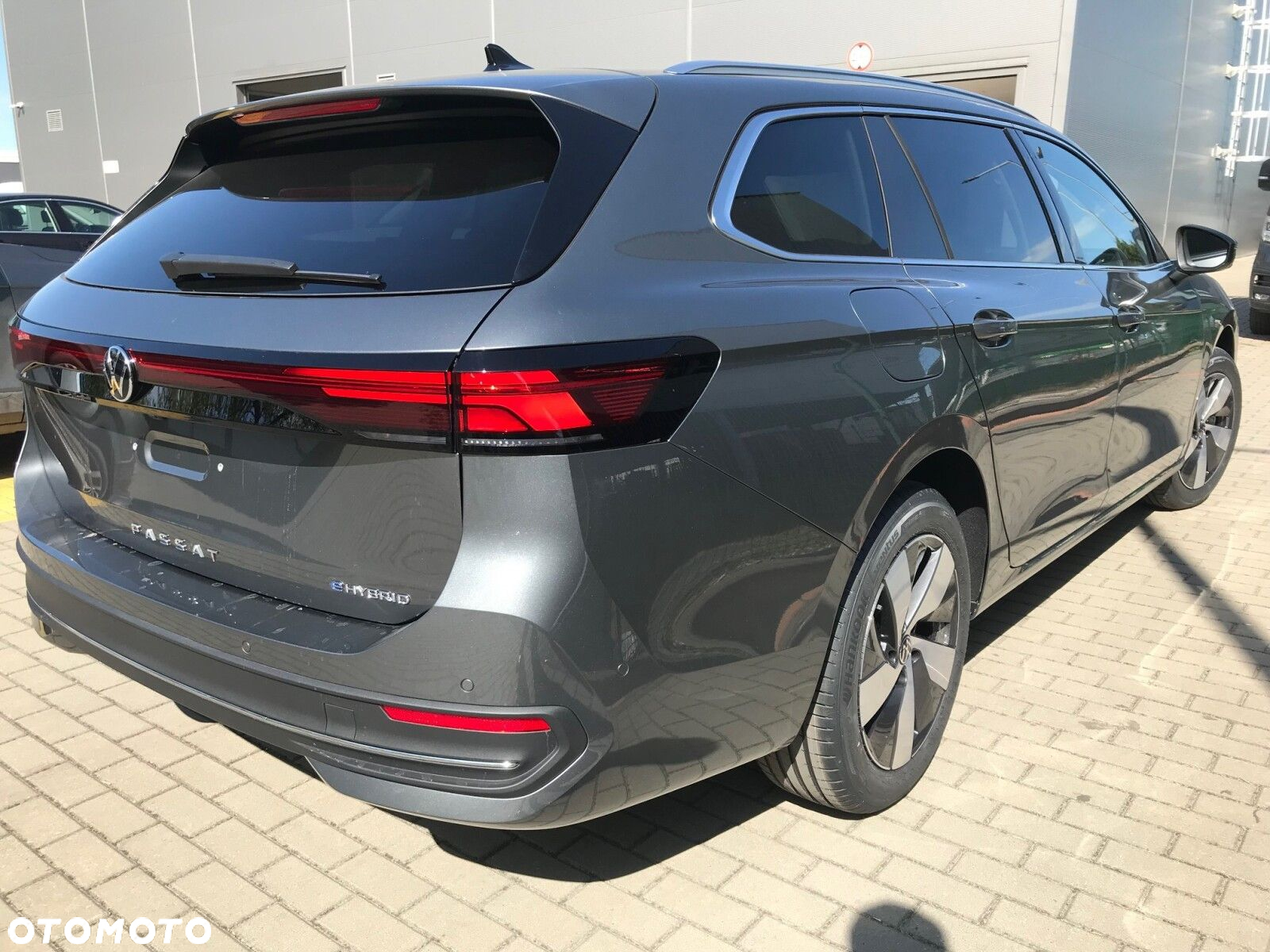 Volkswagen Passat - 5