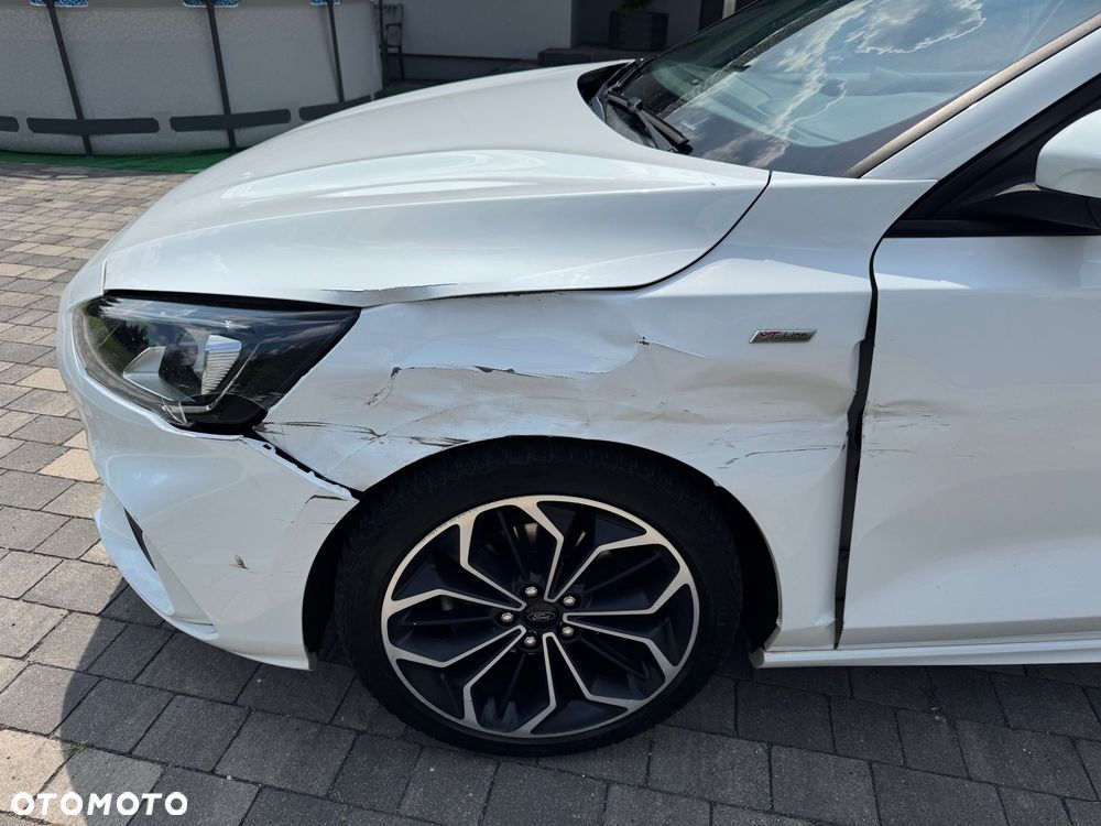 Ford Focus 1.0 EcoBoost Start-Stopp-System ST-LINE DESIGN - 7