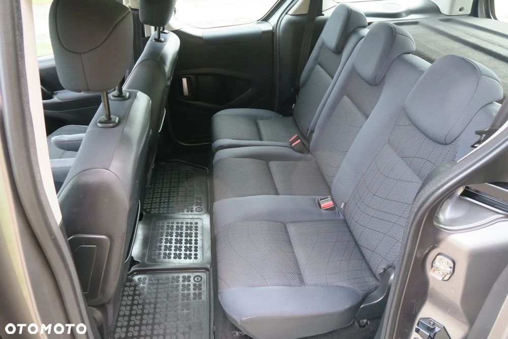 Peugeot Partner Tepee 110 Family - 8