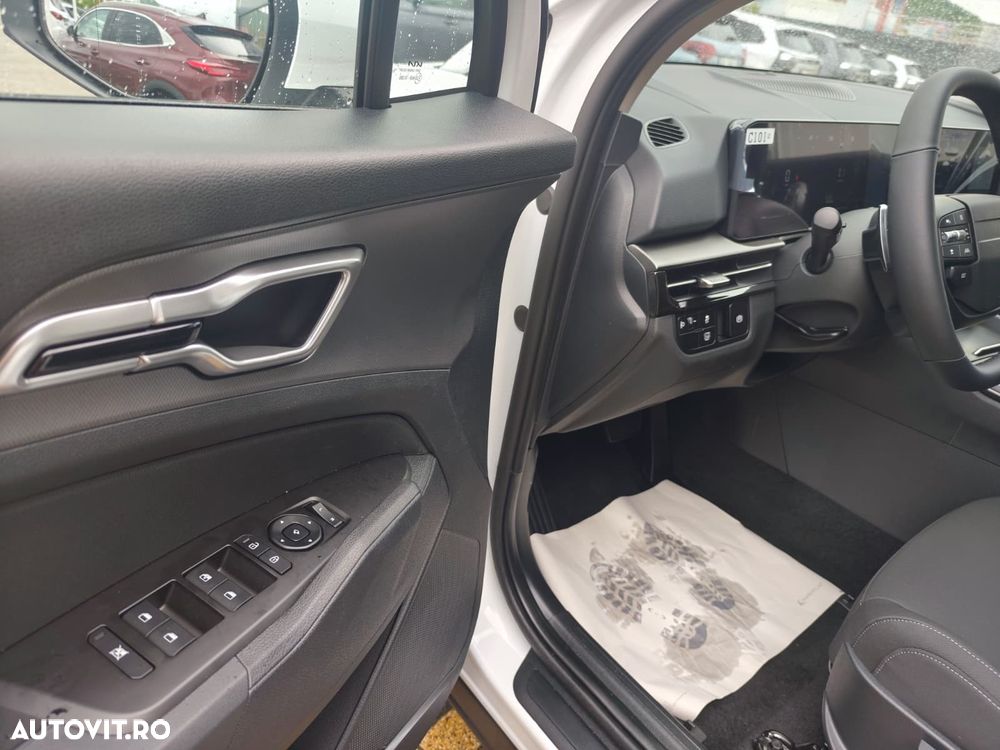 Kia Sportage PE 1.6 T-GDI HEV 6AT 4x4 Urban - 13