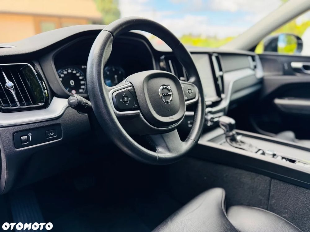 Volvo XC 60 D4 Geartronic Momentum Pro - 24