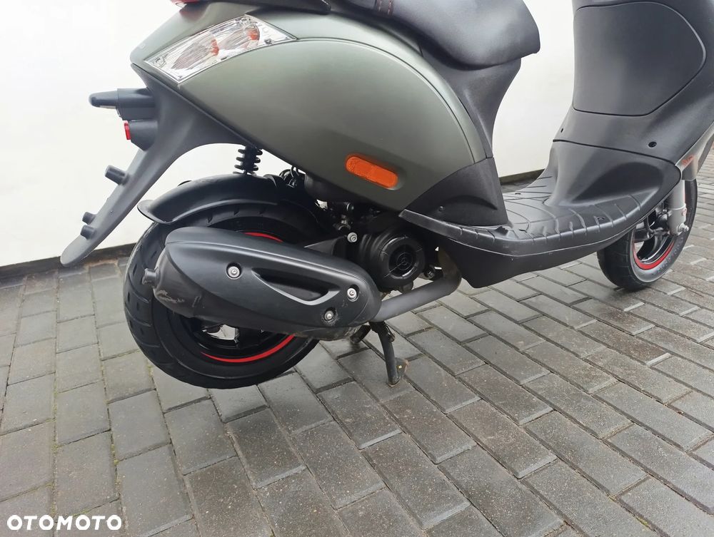 Piaggio ZIP - 20
