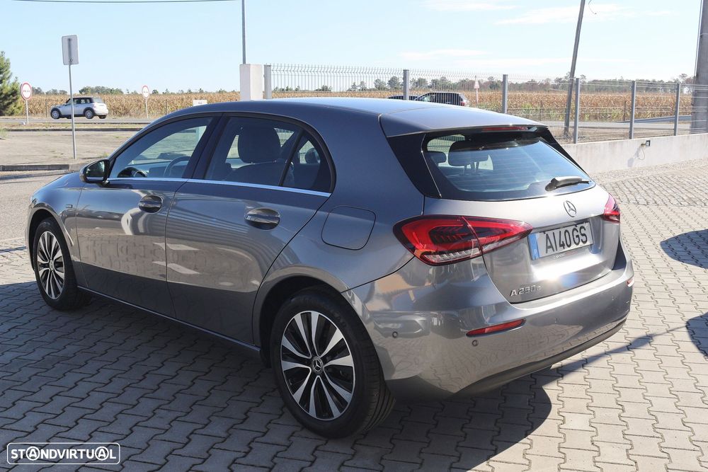 Mercedes-Benz A 250 e Style Plus - 15