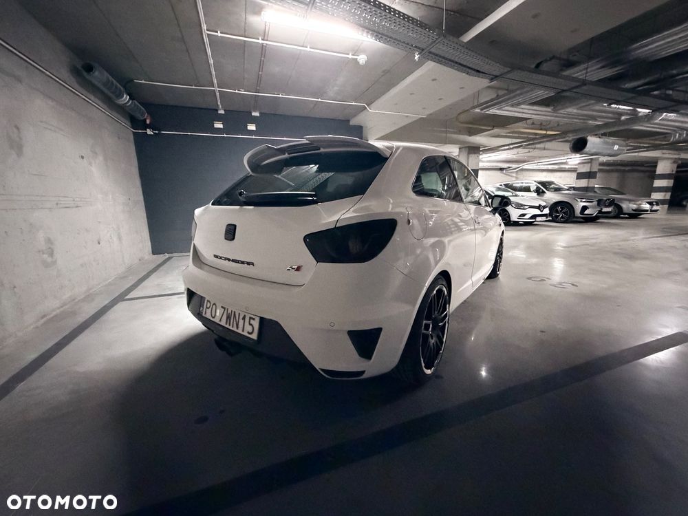 Seat Ibiza SC 1.4 TSI DSG Cupra - 4