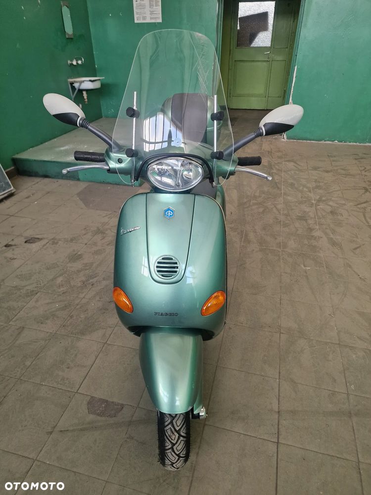 Vespa V - 2