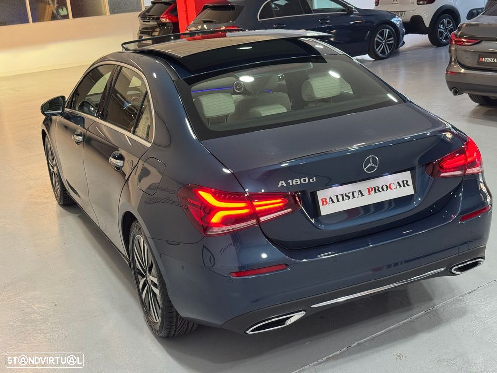 Mercedes-Benz A 180 Limousine d Business Solutions - 12