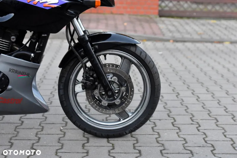 Kawasaki GPZ - 7