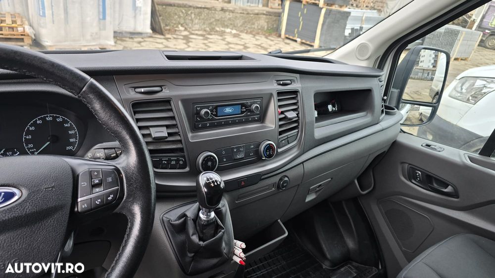 Ford Transit - 1
