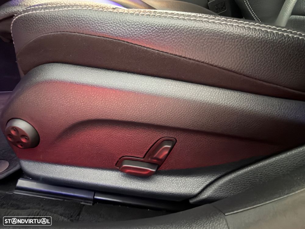 Mercedes-Benz C 300 BlueTEC Hybrid AMG Line - 34