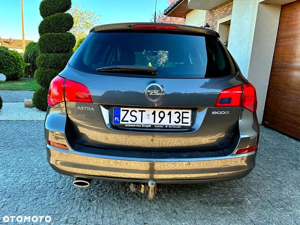 Opel Astra 1.4 Turbo 150 Jahre - 5