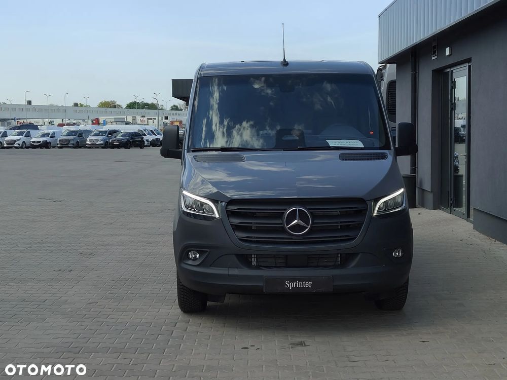 Mercedes-Benz Sprinter - 8