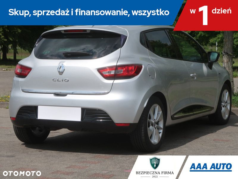 Renault Clio - 6