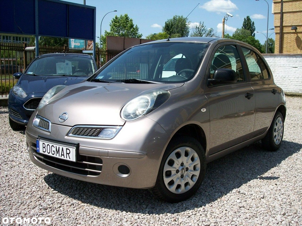 Nissan Micra - 10