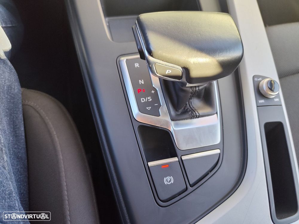 Audi A4 Avant 35 TDI S tronic - 13