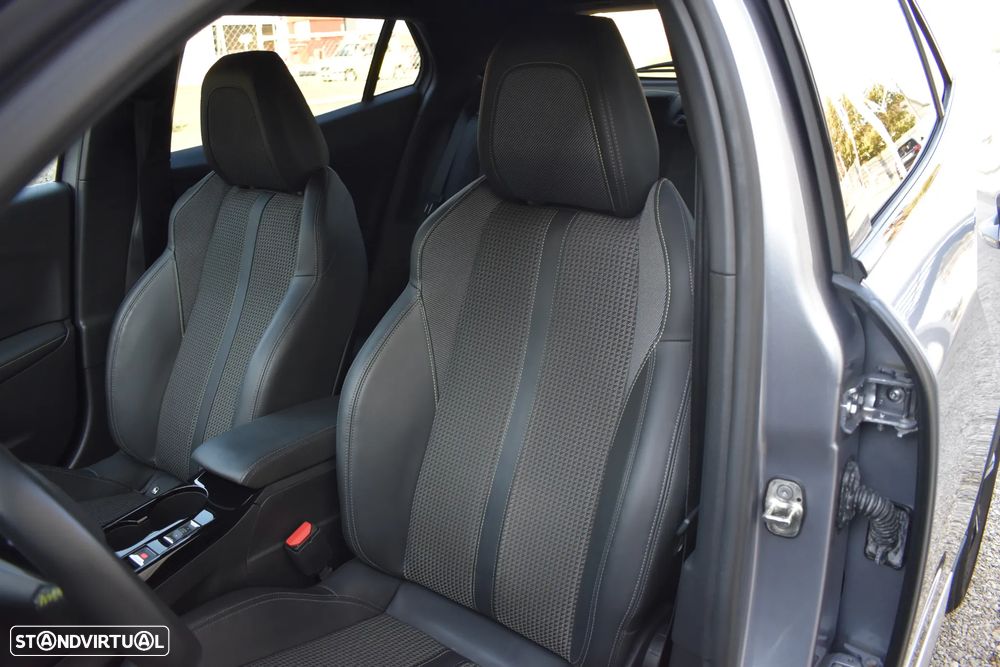 Peugeot 2008 1.2 PureTech GT Line - 10