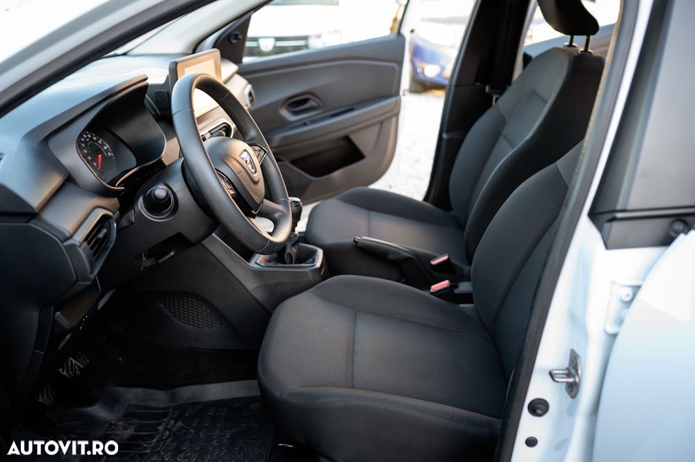 Dacia Logan TCe 90 MT6 Comfort - 13