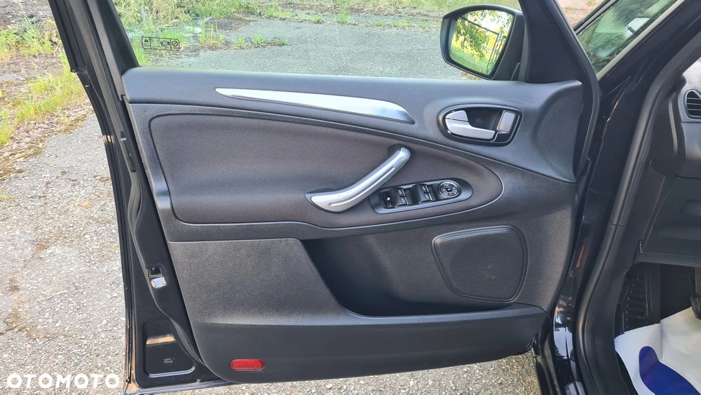 Ford Galaxy 2.0 TDCi Titanium - 9