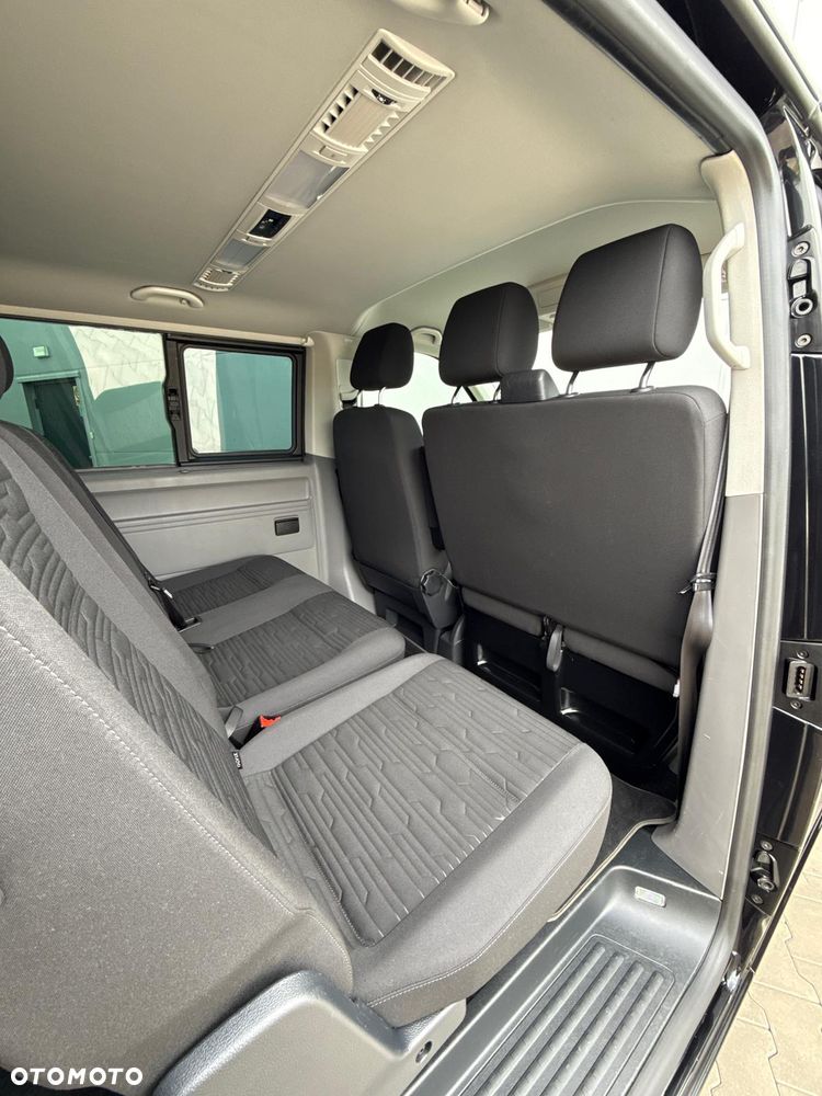 Volkswagen Caravelle 2.0 TDI L2 Comfortline DSG - 9