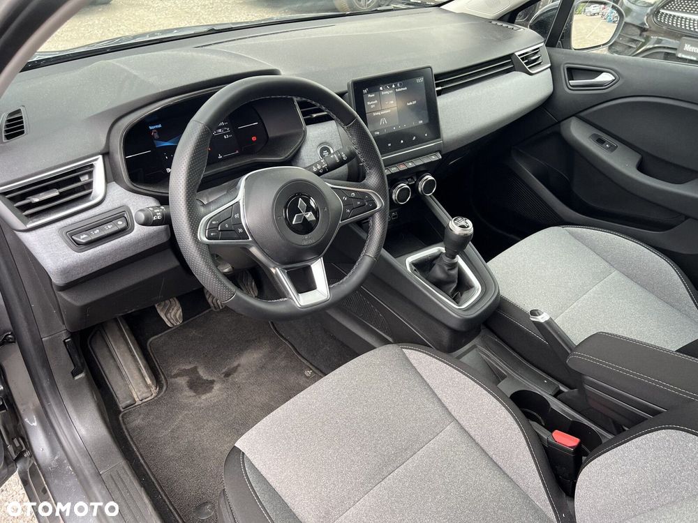Mitsubishi Colt 1.0T Intense Style Cold - 10