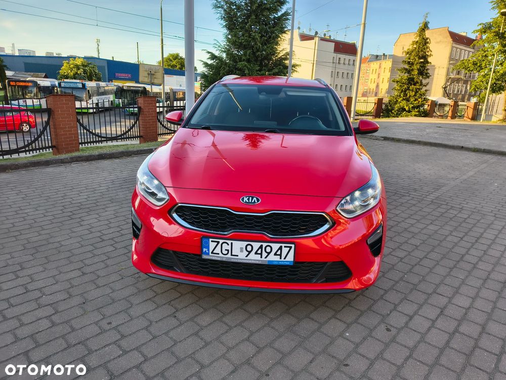 Kia Ceed 1.6 CRDi mHEV GT-Line DCT - 2