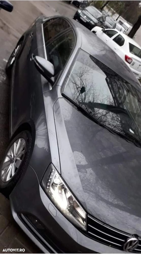 Volkswagen Jetta 2.0 TDI Comfortline - 7