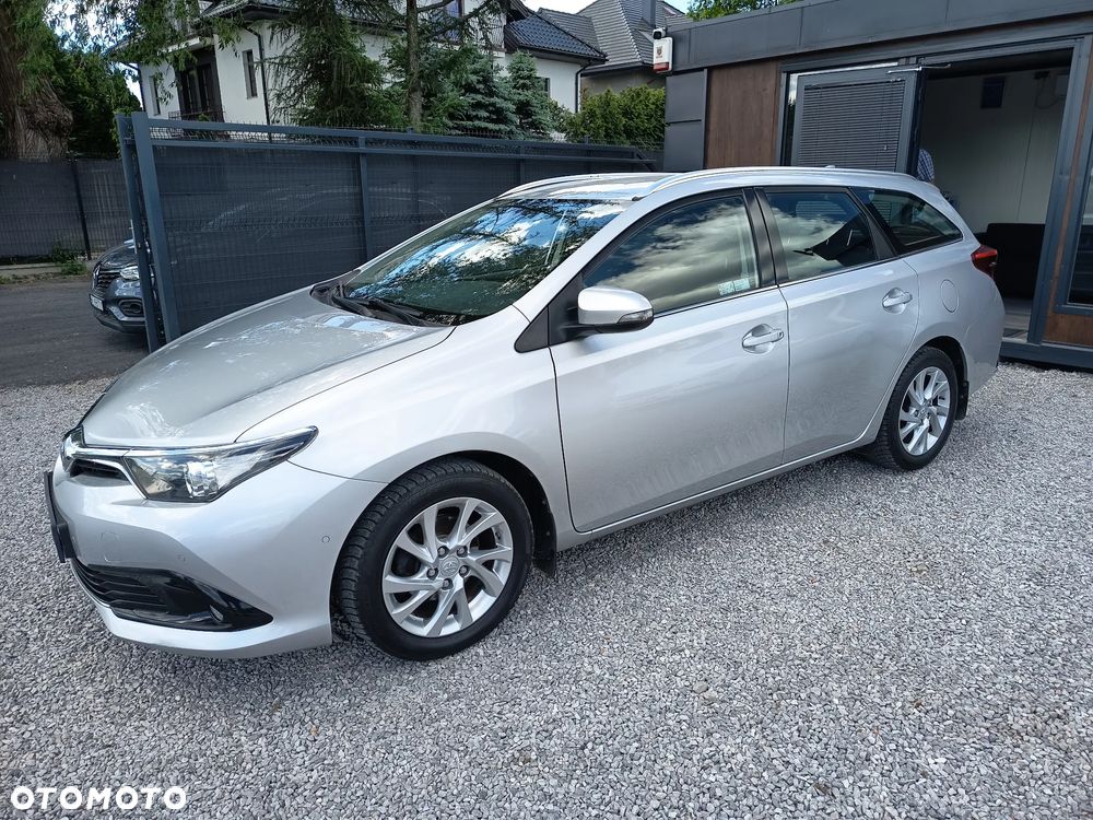Toyota Auris 1.6 Dynamic - 5