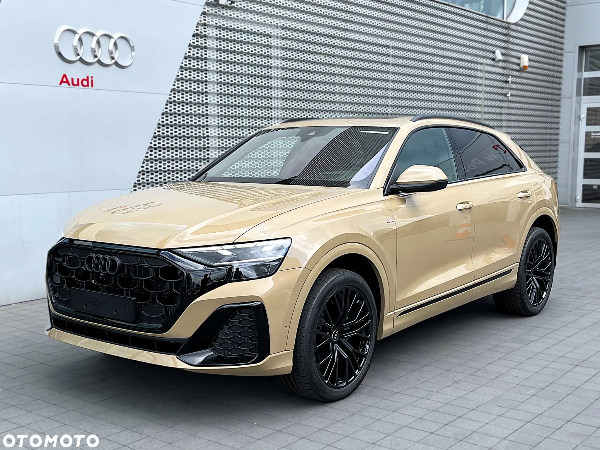 Audi Q8 - 9