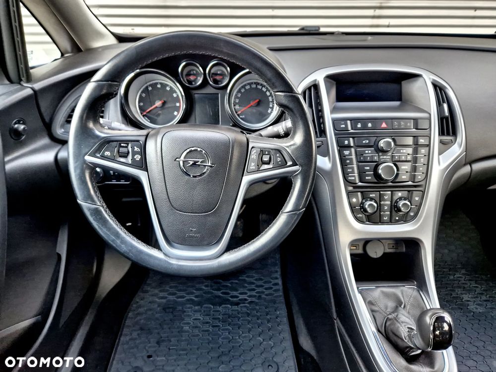 Opel Astra 1.4 T Business EU6 - 23