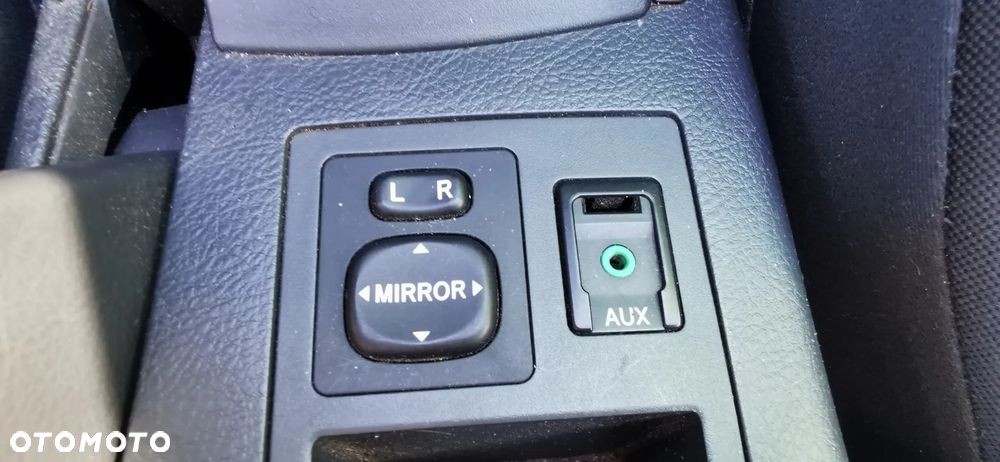 Toyota RAV4 2.0 VVT-i Sol 4x2 - 26