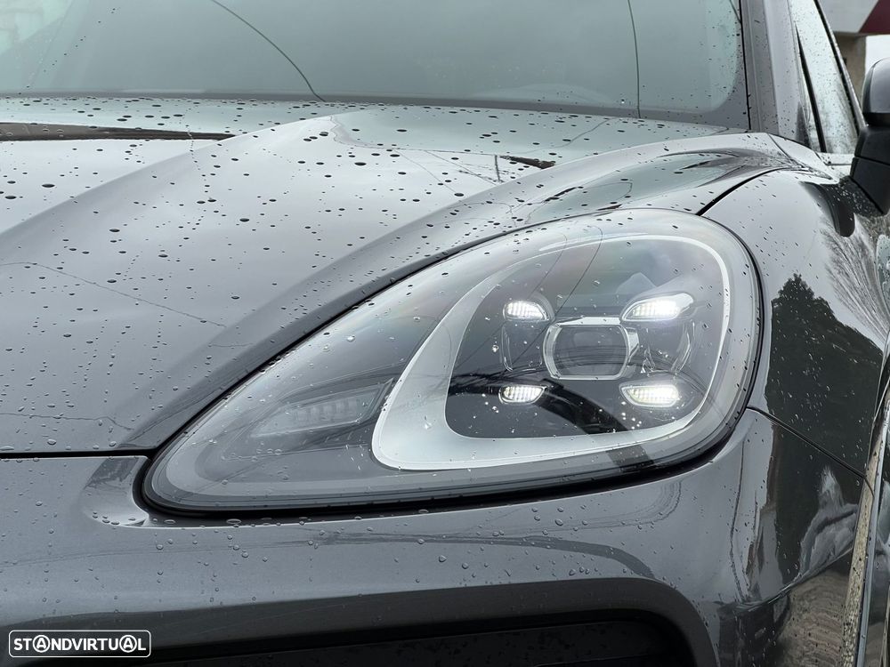 Porsche Cayenne Coupé E-Hybrid Platinum Edition - 8