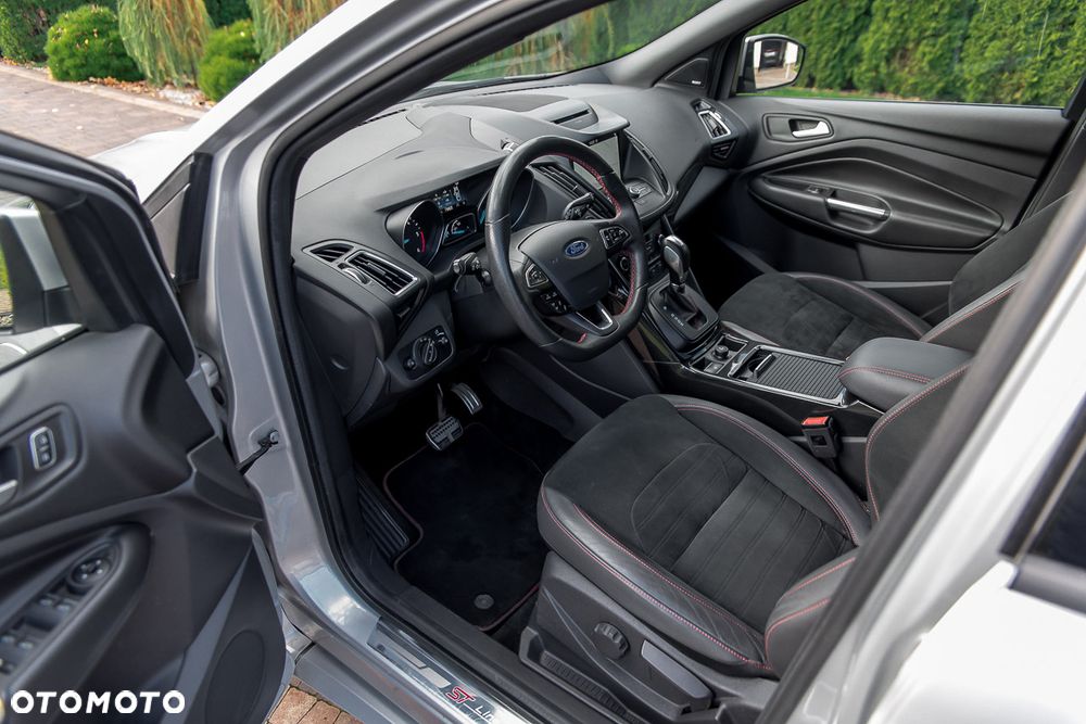 Ford Kuga 2.0 TDCi FWD ST-Line - 27