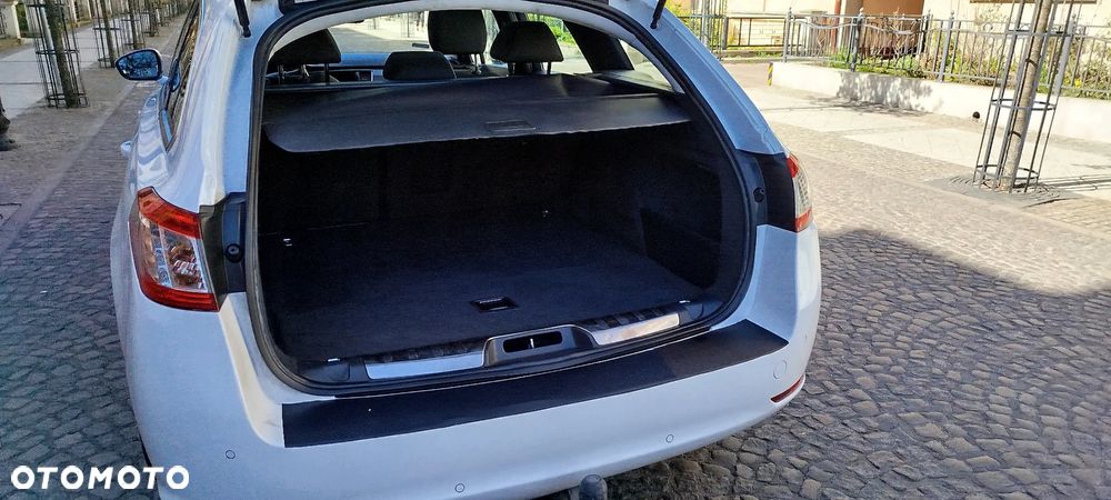 Peugeot 508 1.6 e-HDi Active S&S - 12