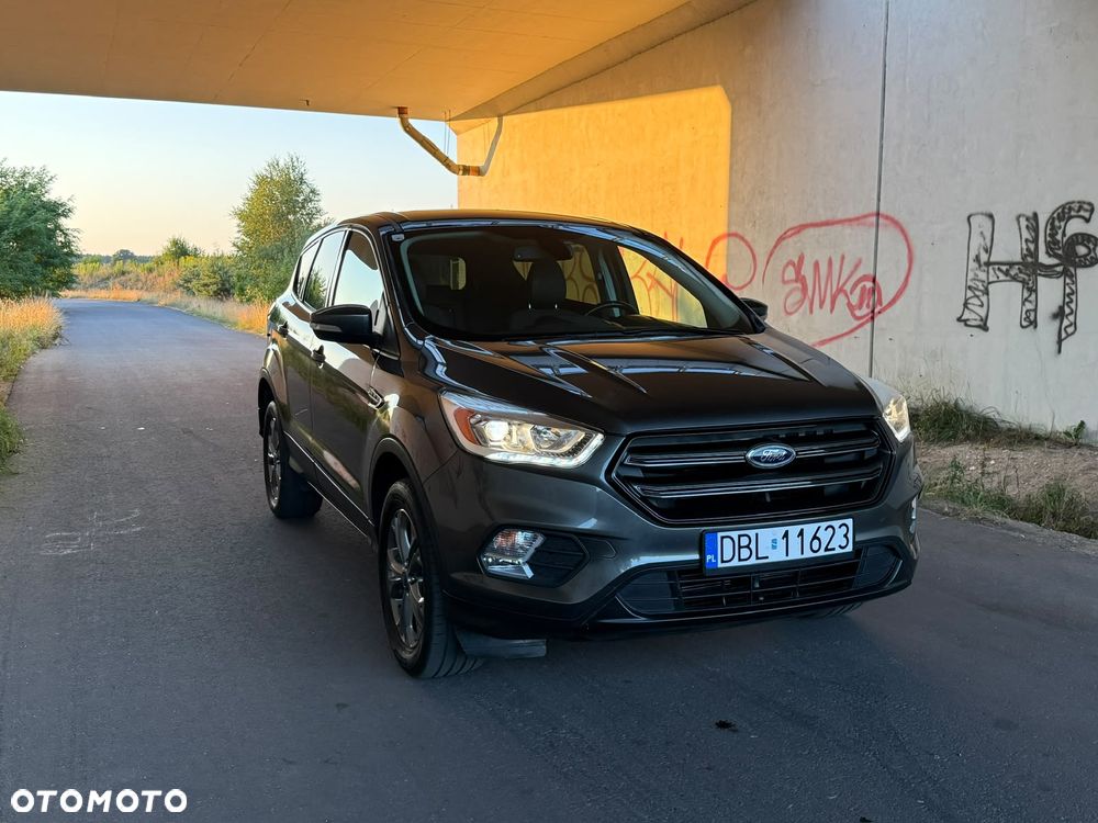 Ford Kuga 1.5 TDCi 2x4 Cool & Connect - 10