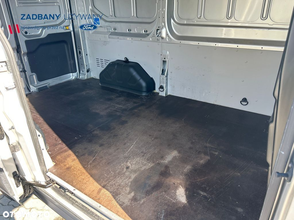 Ford Transit - 11