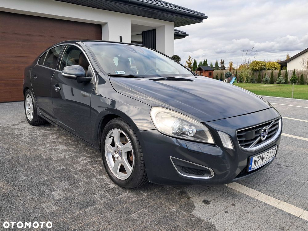 Volvo S60 - 2