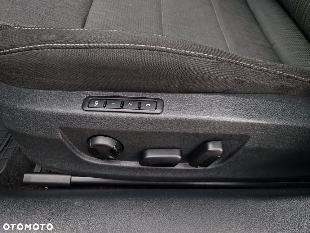 Skoda Superb 2.0 TDI DSG Style - 14