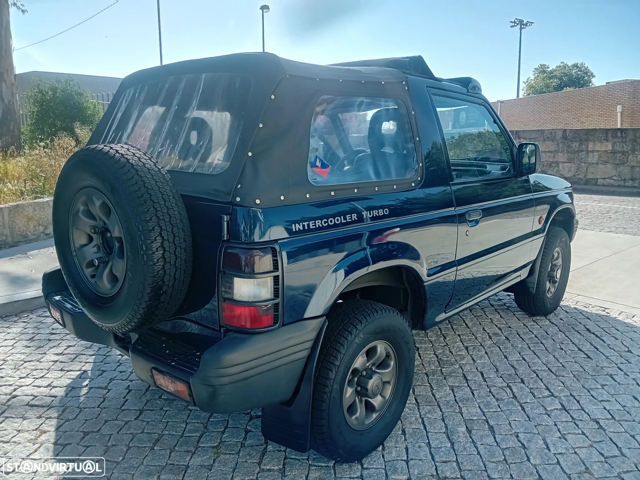Mitsubishi Pajero - 15