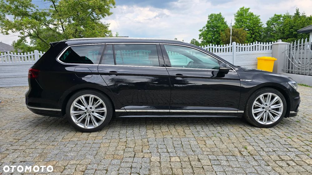 Volkswagen Passat - 2