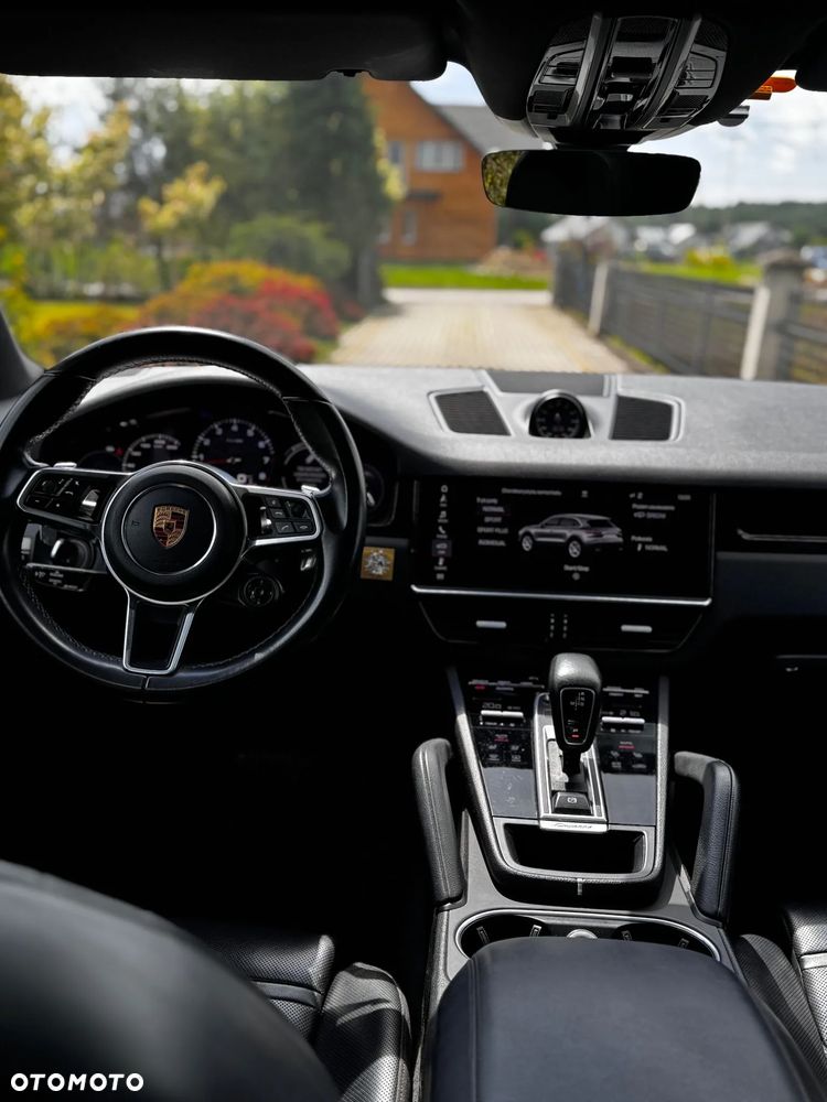 Porsche Cayenne Standard - 5