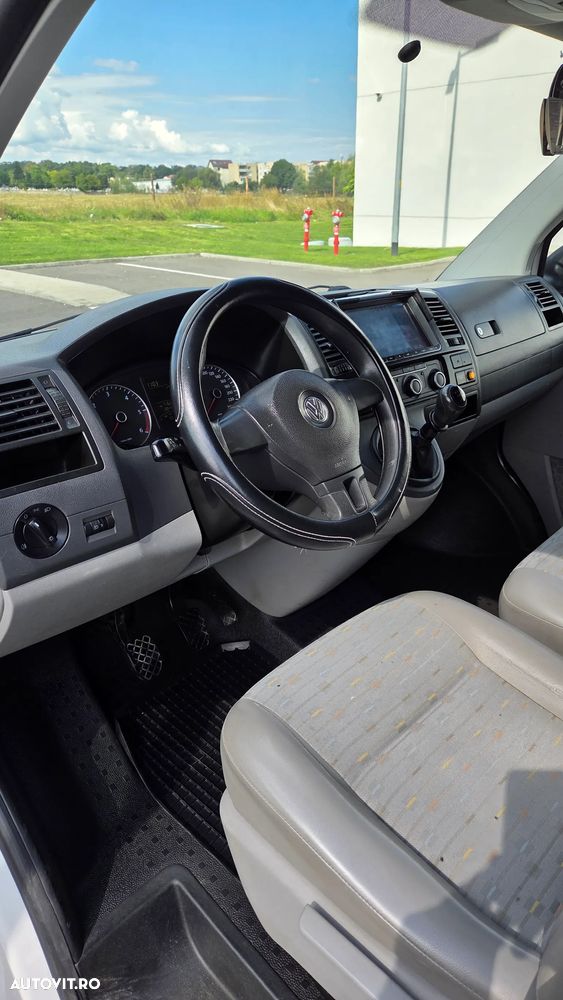 Volkswagen Transporter Multivan Comfortline Scurt - 21