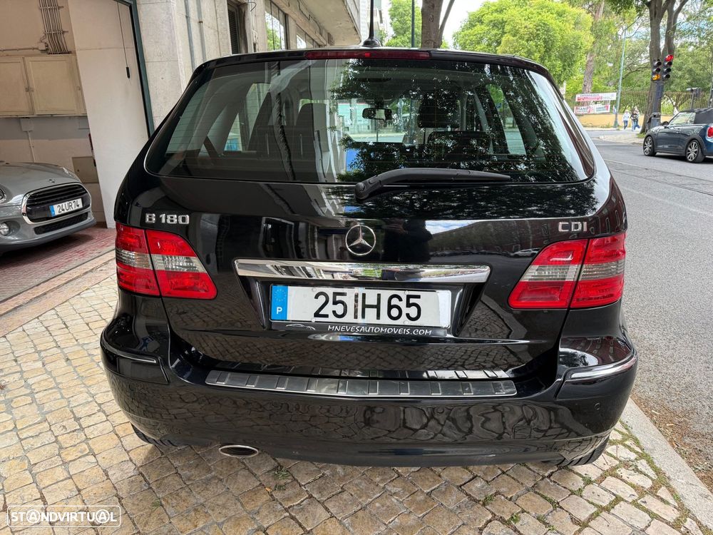 Mercedes-Benz B 180 CDI - 4