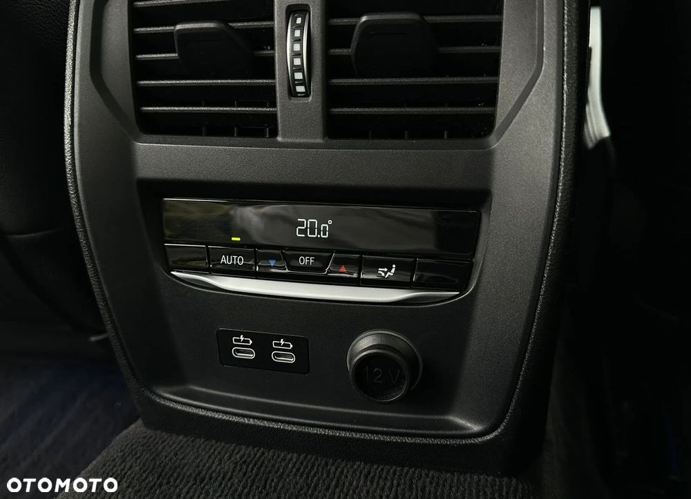 BMW Seria 3 320d xDrive M Sport sport - 27