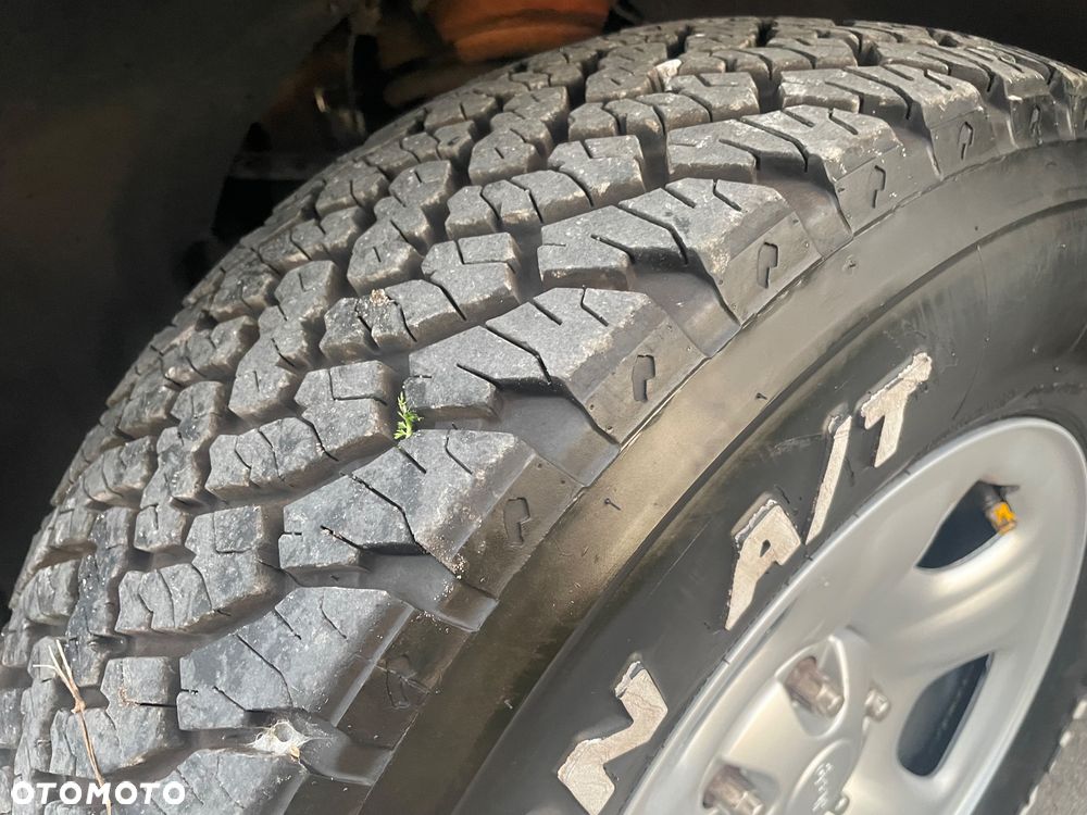Jeep Cherokee - 12